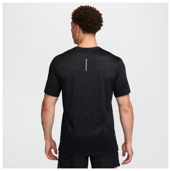 Nike Ανδρική κοντομάνικη μπλούζα Rise 365 Run Division Nike Ανδρική κοντομάνικη μπλούζα Rise 365 Run Division